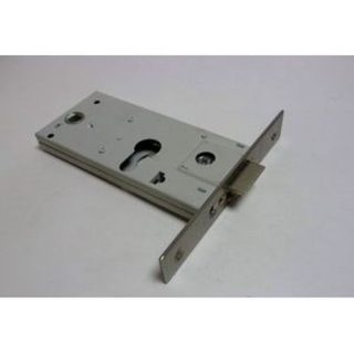 CERRAD. METAL ZOCALO 60