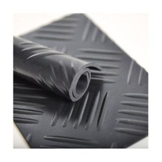 GOMA CHECKER (DAMERA)1MX3,0MM NEGRA METRO LINEAL (METROS)